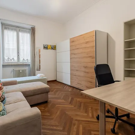 Casa Alessandro In The Elegant Crocetta Апартаменты